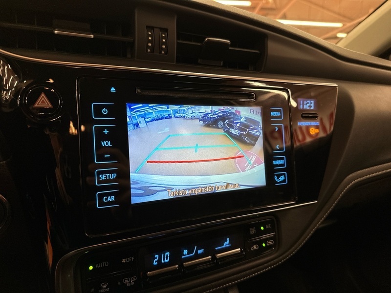 Toyota Auris vaihtoauto