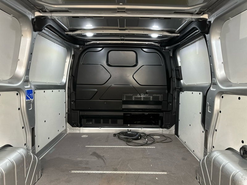 Ford Transit Custom vaihtoauto