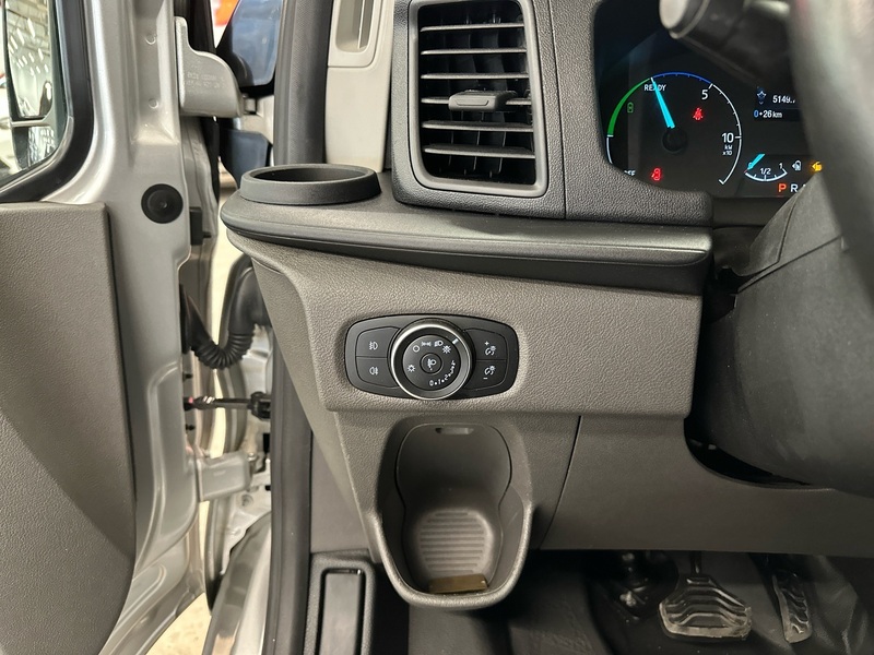 Ford Transit Custom vaihtoauto