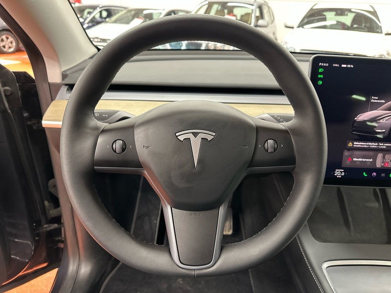 Tesla Model Y vaihtoauto