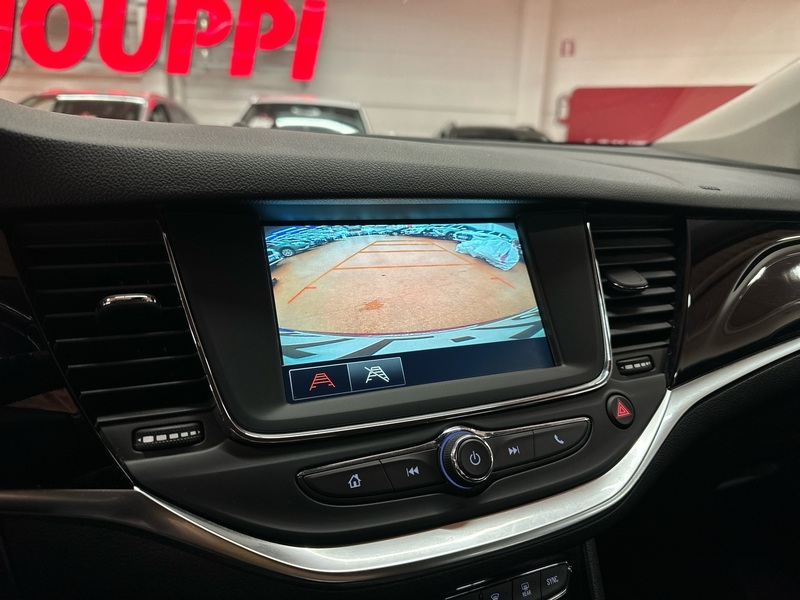 Opel Astra vaihtoauto