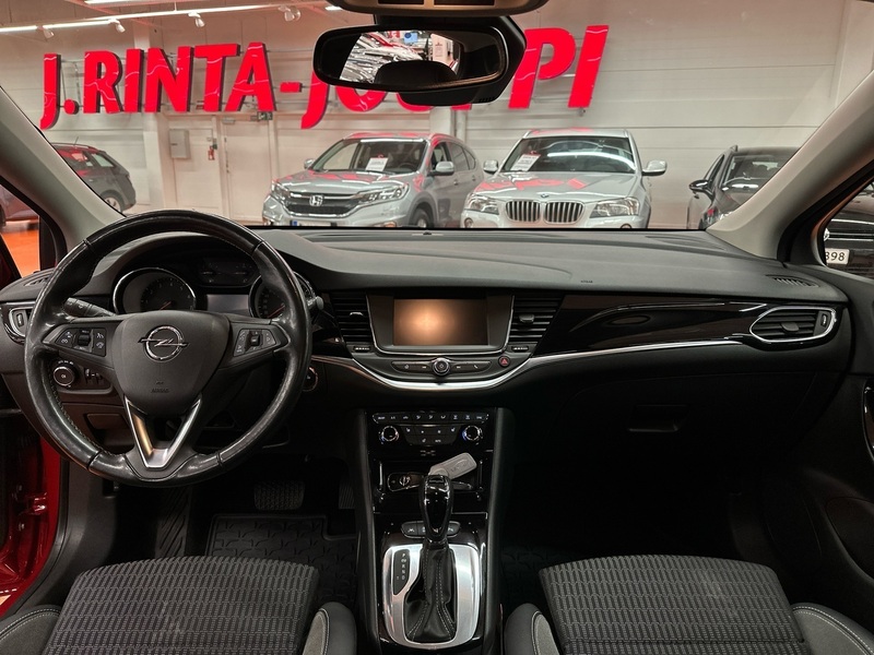 Opel Astra vaihtoauto