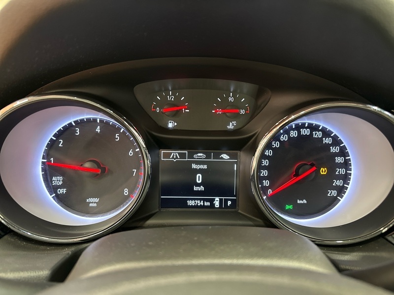 Opel Insignia vaihtoauto