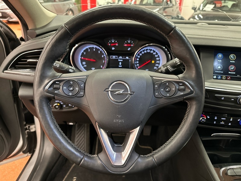 Opel Insignia vaihtoauto