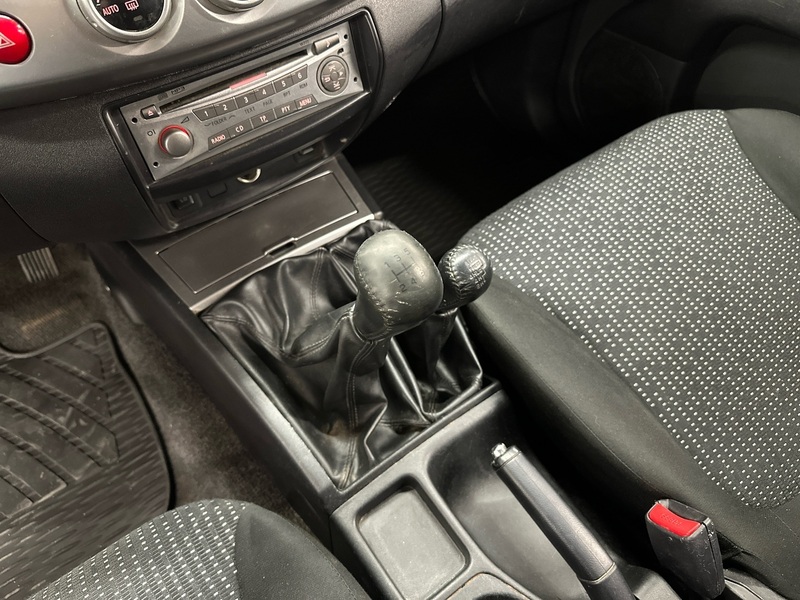 Mitsubishi L200 vaihtoauto