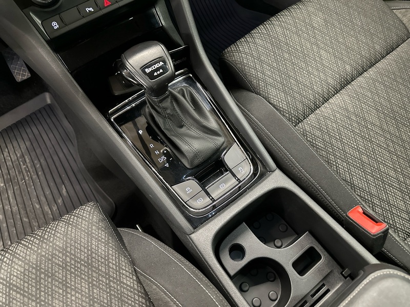 Skoda Karoq vaihtoauto