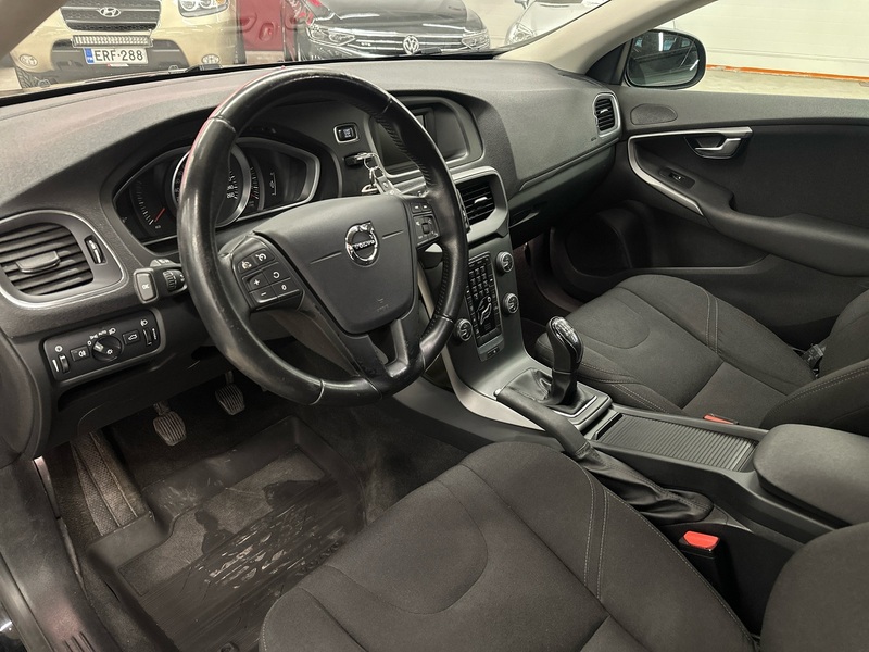 Volvo V40 vaihtoauto