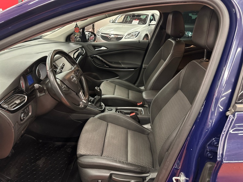 Opel Astra vaihtoauto