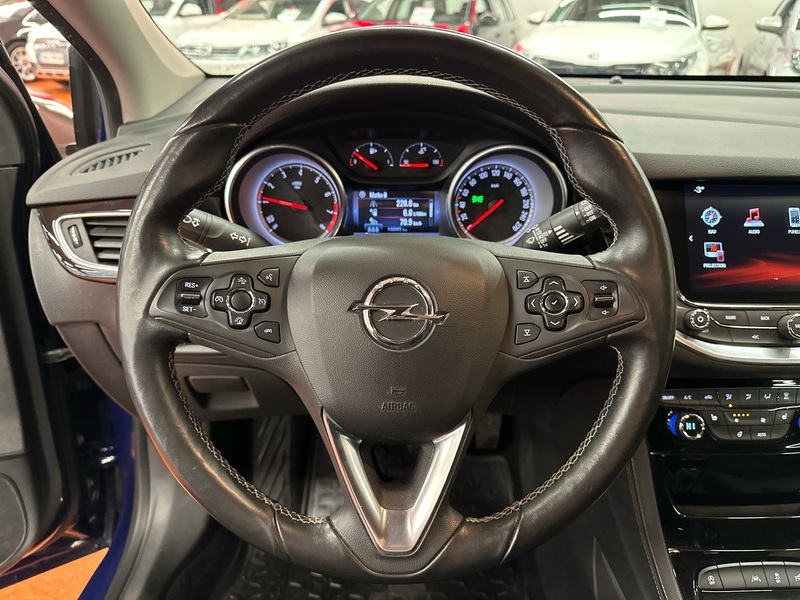 Opel Astra vaihtoauto