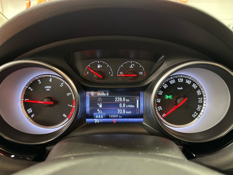 Opel Astra vaihtoauto