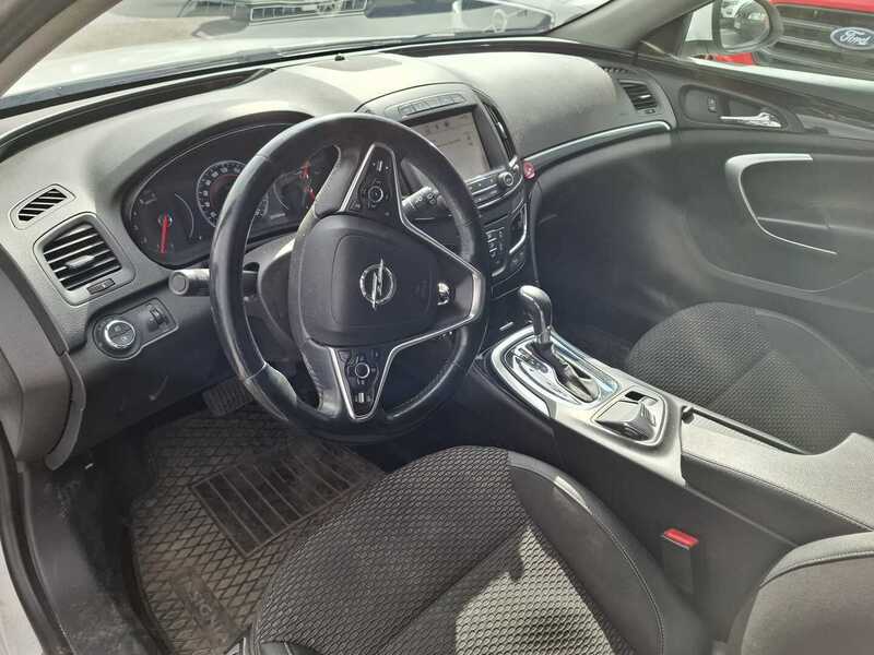 Opel Insignia vaihtoauto