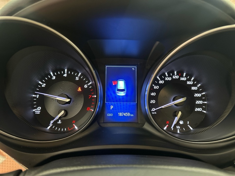 Toyota Avensis vaihtoauto