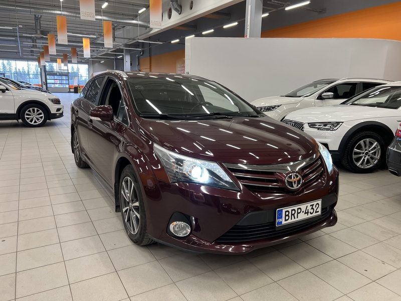 Toyota Avensis vaihtoauto