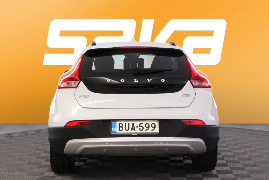 Volvo V40 Cross Country vaihtoauto