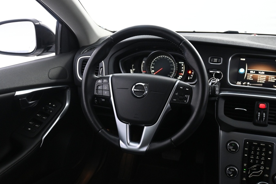 Volvo V40 Cross Country vaihtoauto
