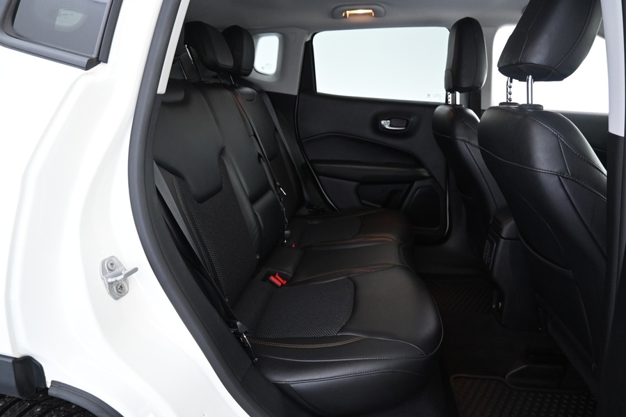 Jeep Compass vaihtoauto