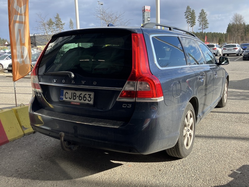 Volvo V70 vaihtoauto