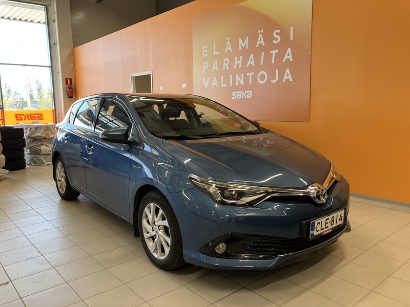 Toyota Auris vaihtoauto