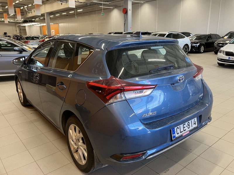 Toyota Auris vaihtoauto