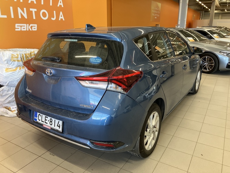 Toyota Auris vaihtoauto