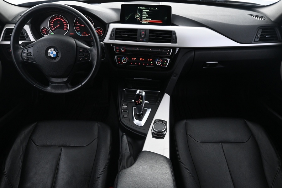 BMW 330 vaihtoauto