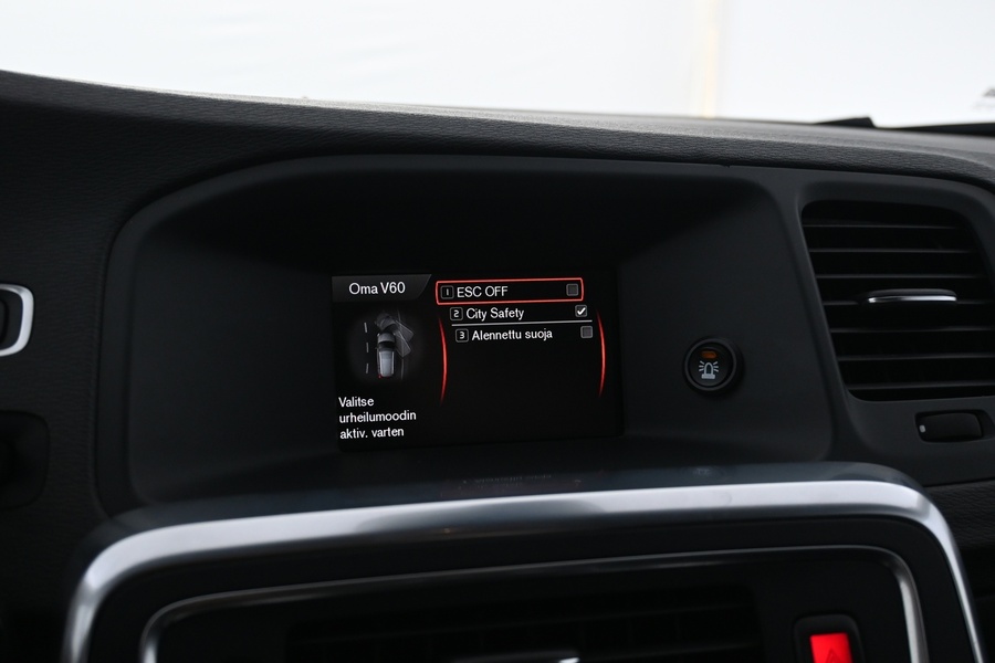 Volvo V60 vaihtoauto