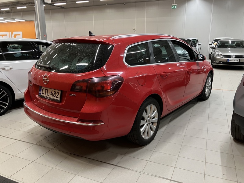 Opel Astra vaihtoauto