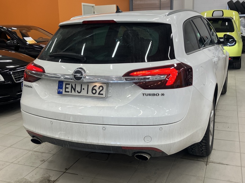 Opel Insignia vaihtoauto