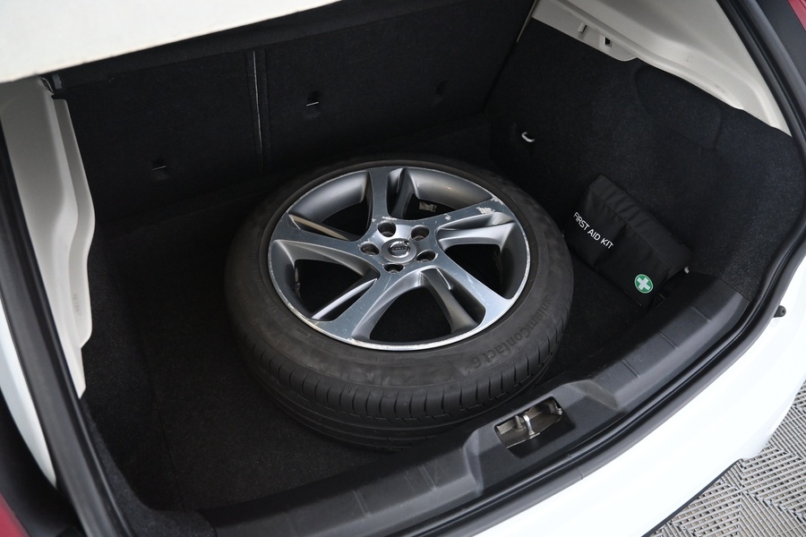 Volvo V40 vaihtoauto