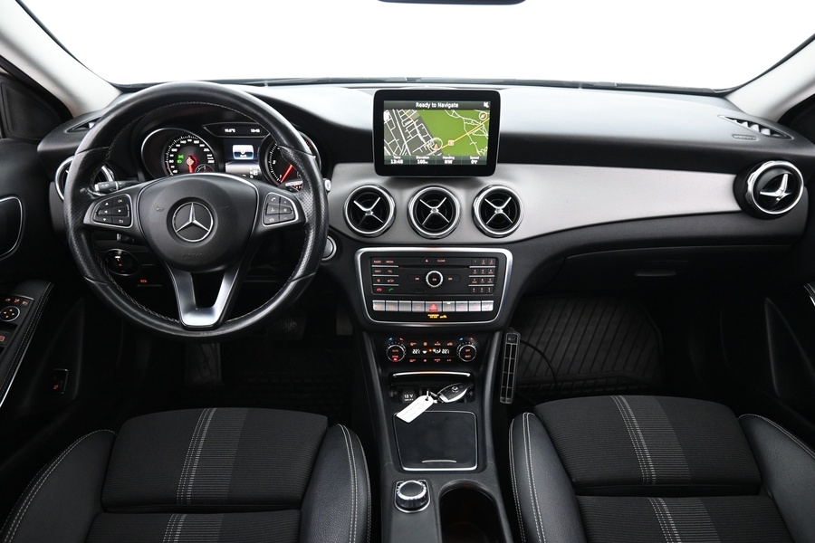 Mercedes-Benz GLA vaihtoauto