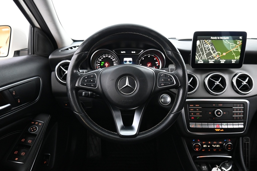 Mercedes-Benz GLA vaihtoauto