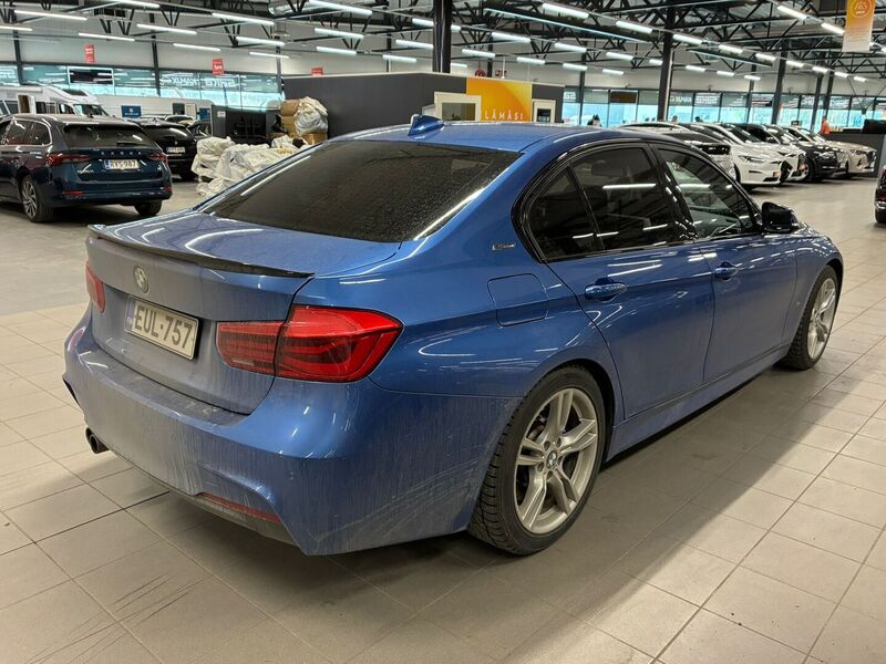 BMW 330 vaihtoauto