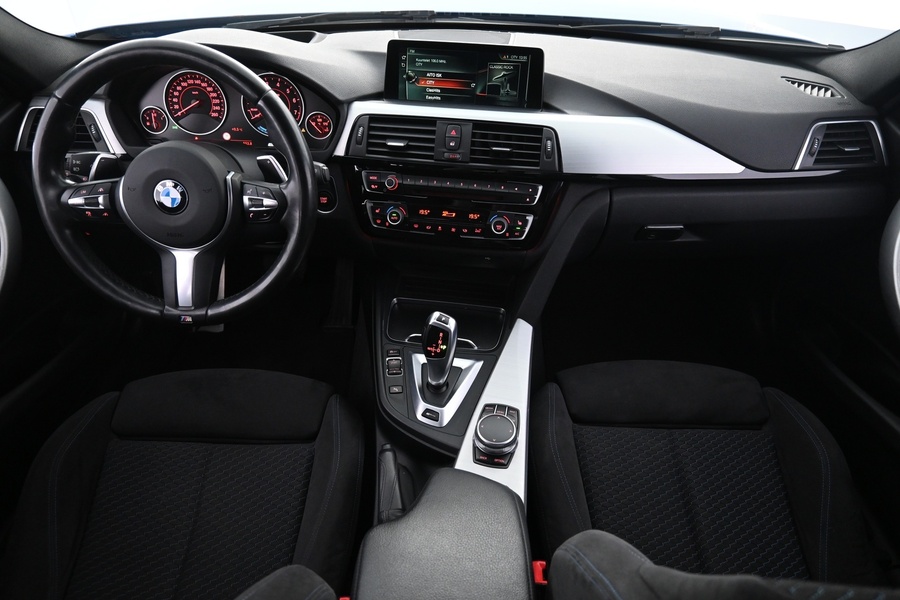 BMW 330 vaihtoauto