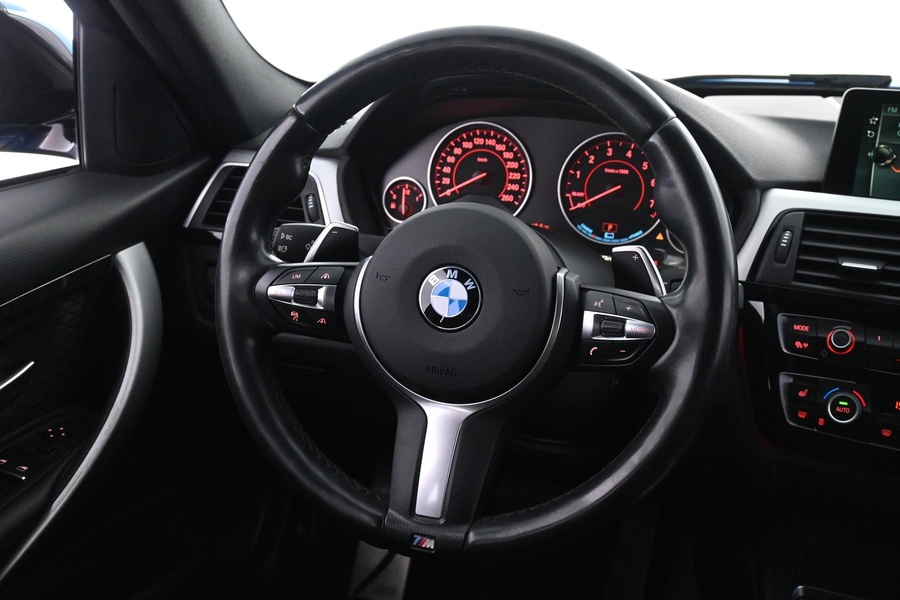 BMW 330 vaihtoauto