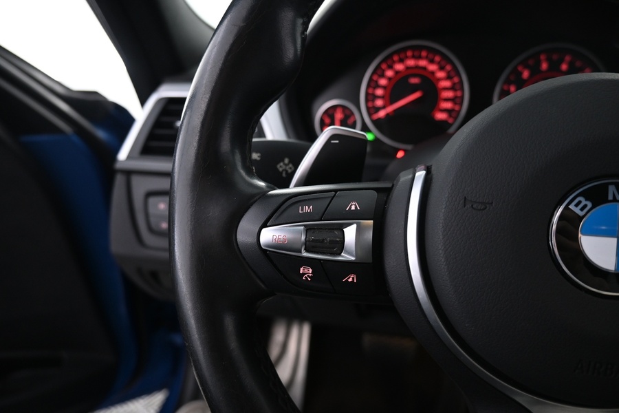 BMW 330 vaihtoauto
