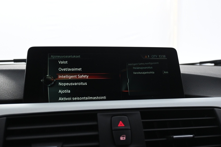 BMW 330 vaihtoauto