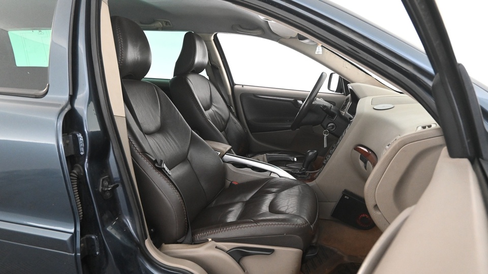 Volvo XC70 vaihtoauto