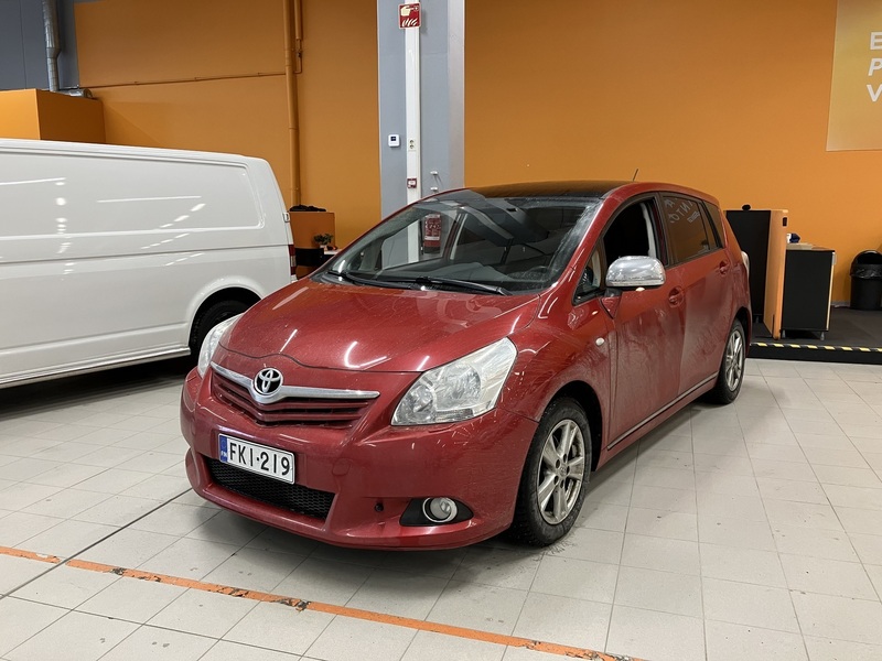Toyota Verso vaihtoauto