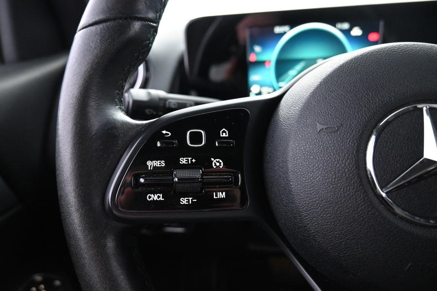 Mercedes-Benz GLB vaihtoauto