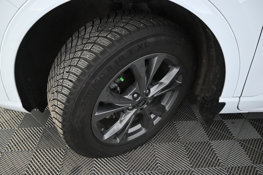 Ford Kuga vaihtoauto