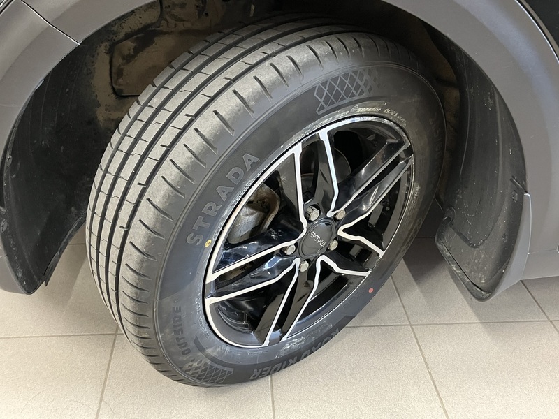 Kia Niro plug-in vaihtoauto