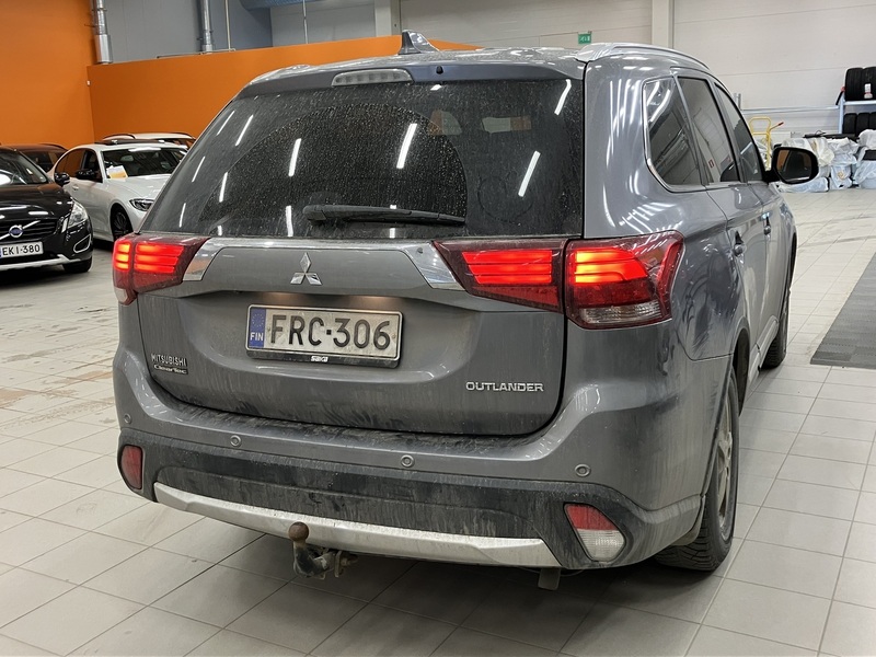 Mitsubishi Outlander vaihtoauto