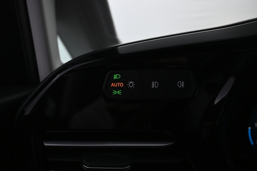 Ford Grand Tourneo Connect vaihtoauto