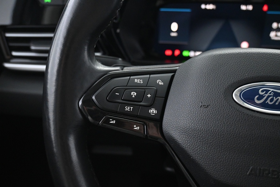 Ford Grand Tourneo Connect vaihtoauto