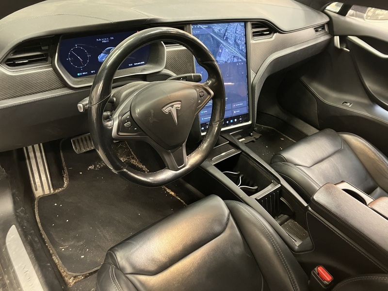 Tesla Model S vaihtoauto
