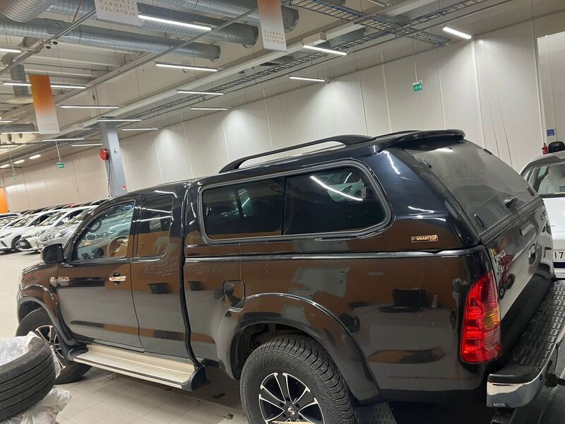 Toyota Hilux vaihtoauto