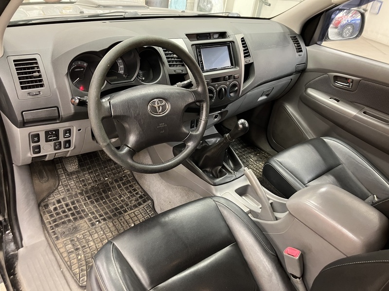 Toyota Hilux vaihtoauto