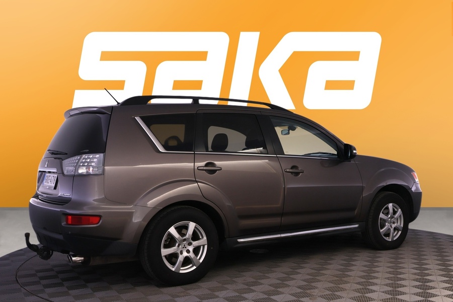 Mitsubishi Outlander vaihtoauto