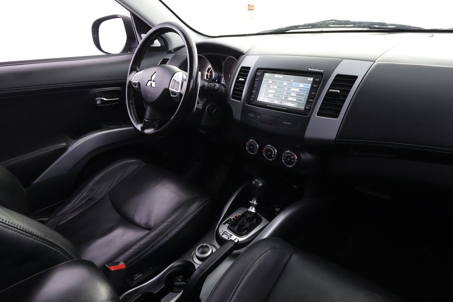 Mitsubishi Outlander vaihtoauto