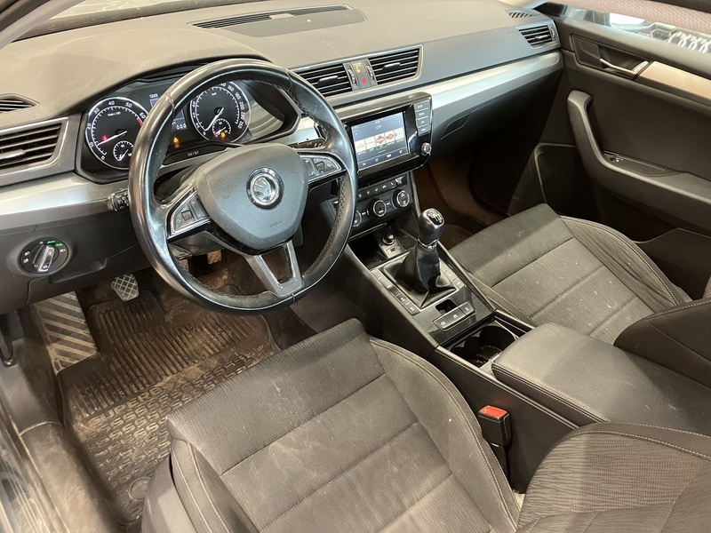 Skoda Superb vaihtoauto